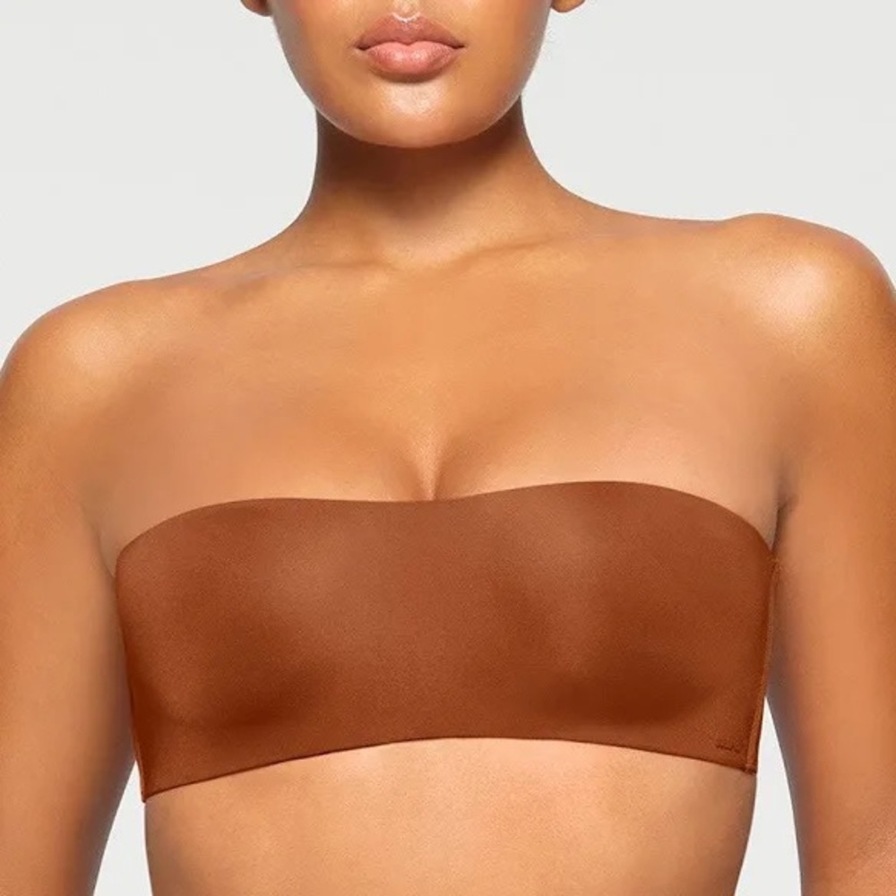 Skims Convertible Strapless Wireless Bra (34C)